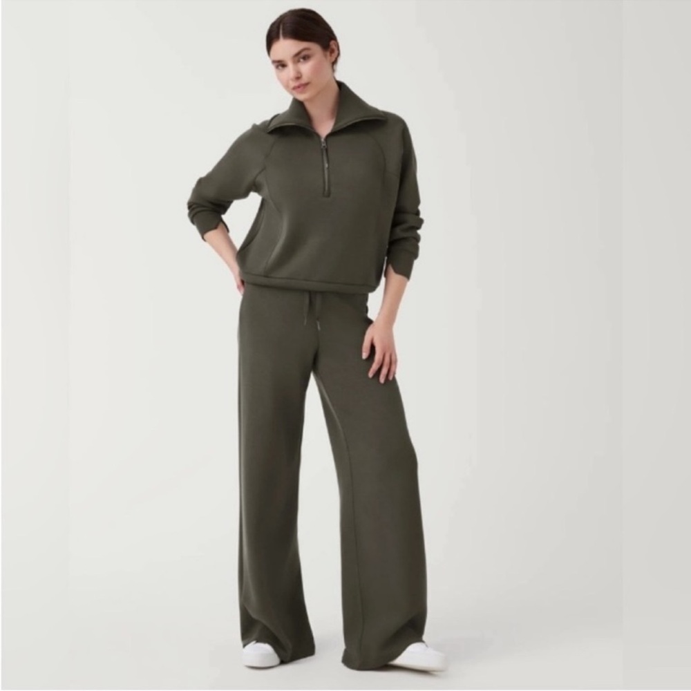 SOLD!! Spanx Air Essentials Wide Leg Pants